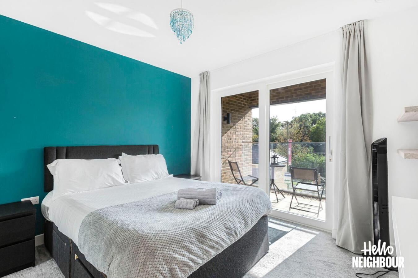 Modern 1 Bedroom Apartment With Parking In Colindale, London 에지웨어 외부 사진
